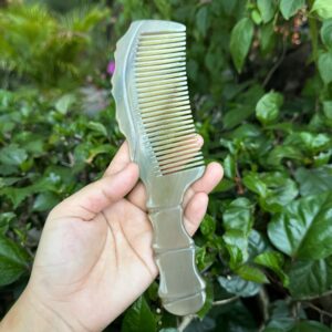 Natural Buffalo Horn Comb